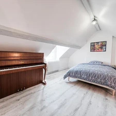 Holiday home Magnifique Maison Familiale Pleine De Charme Evreux